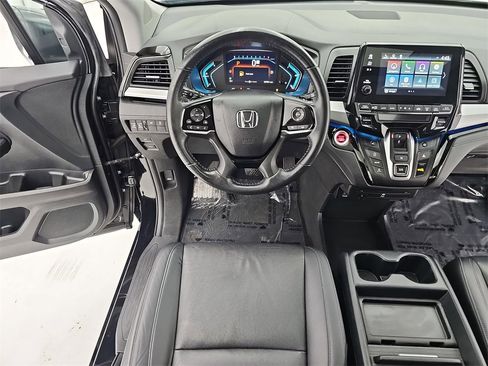 Certified 2023 Honda Odyssey Touring image 32