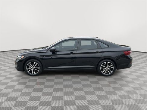 Used 2024 Volkswagen Jetta Sport FWD image 8
