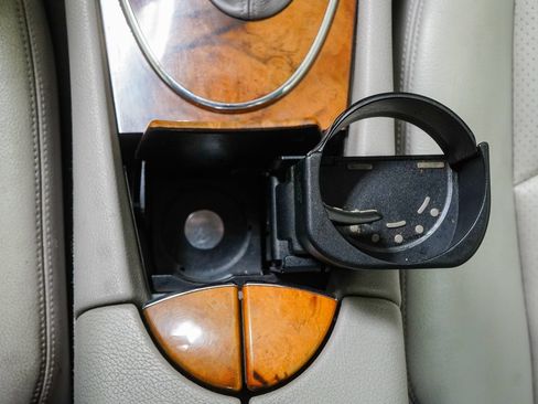 Used 2003 Mercedes-Benz E 320 Sedan image 32