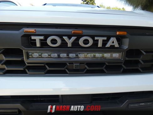 Used 2025 Toyota Tacoma TRD Sport AWD/4WD image 44