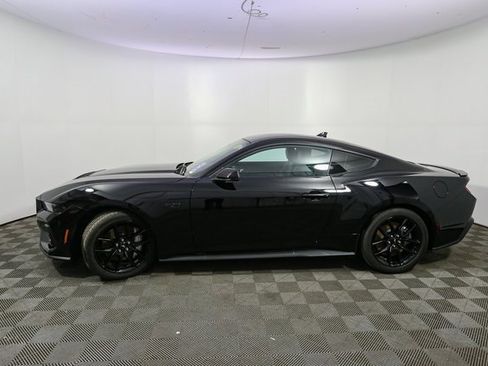 Used 2025 Ford Mustang GT Premium image 7