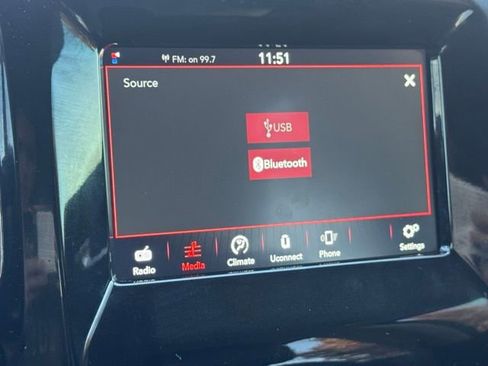 Used 2020 Jeep Compass Latitude image 35