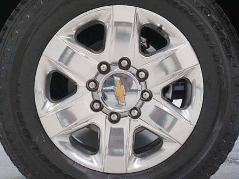 Used 2022 Chevrolet Silverado 2500 LTZ w/ LTZ Plus Package image 27