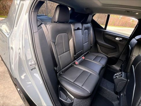 New 2026 Volvo XC40 B5 Core AWD/4WD image 16