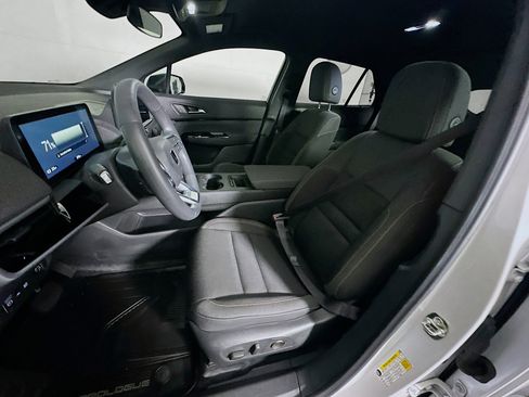 Used 2025 Honda Prologue EX image 13