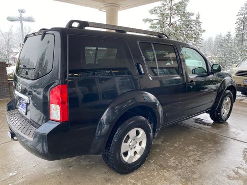 Used 2009 Nissan Pathfinder S RWD image 3
