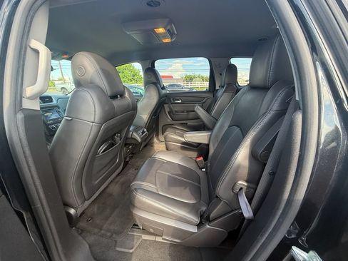 Used 2015 Chevrolet Traverse LT FWD image 19