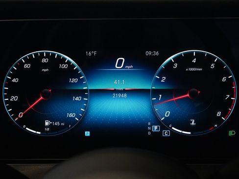 Used 2022 Mercedes-Benz E 350 4MATIC Sedan image 19