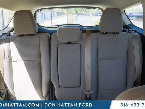 Used 2017 Ford Escape SE FWD image 19