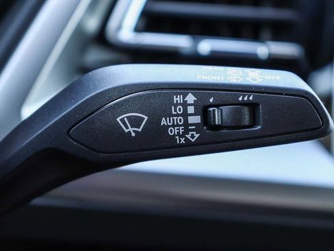 Used 2024 Audi Q4 e-tron Premium Plus image 33