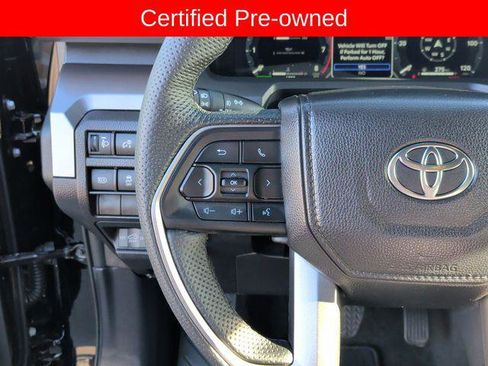 Certified 2025 Toyota Tacoma TRD Off-Road AWD/4WD image 15
