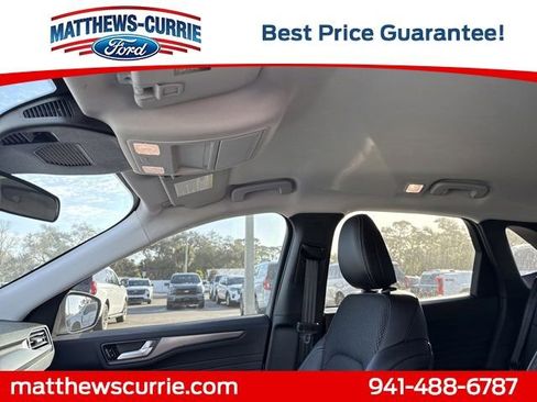 New 2026 Ford Escape SE image 11