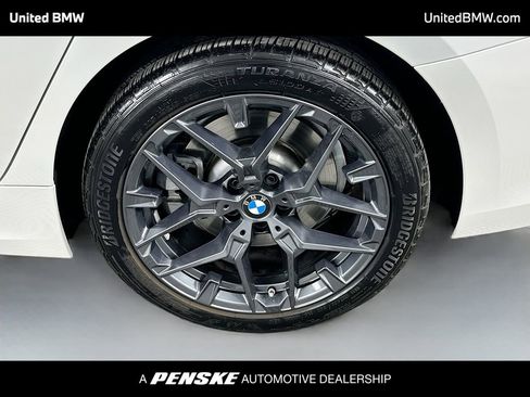Used 2025 BMW 330i Sedan w/ Convenience Package RWD image 32