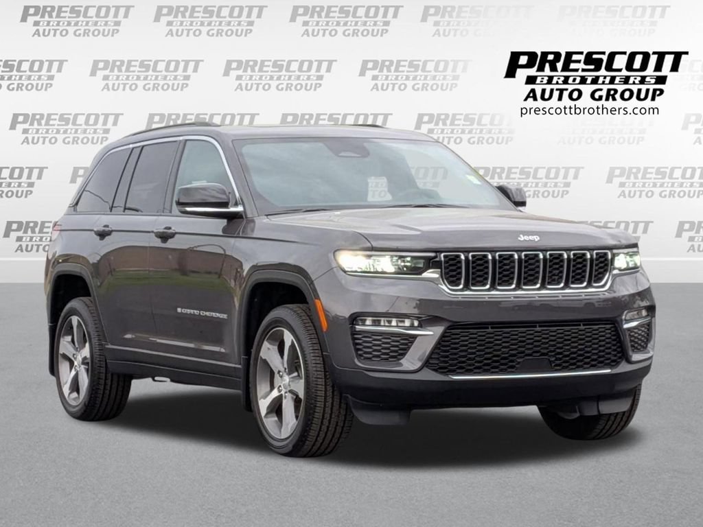 Used 2025 Jeep Grand Cherokee Limited w/ MOPAR Finishing Package AWD/4WD image 1