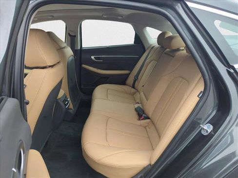 New 2025 Hyundai Sonata Limited image 18