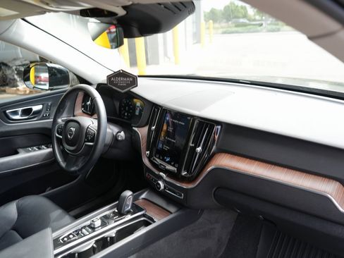 Used 2021 Volvo XC60 T8 Inscription Expression w/ Protection Package Premier image 16