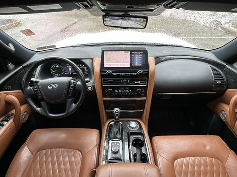 Used 2022 INFINITI QX80 Sensory image 31