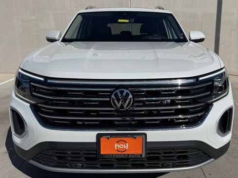 Certified 2025 Volkswagen Atlas SEL image 2