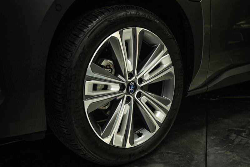 Used 2023 Subaru Solterra AWD image 3