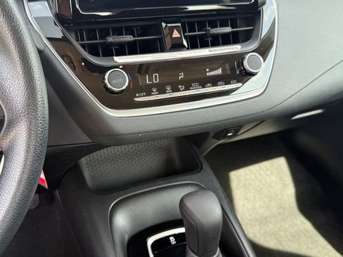 Used 2024 Toyota Corolla LE image 19