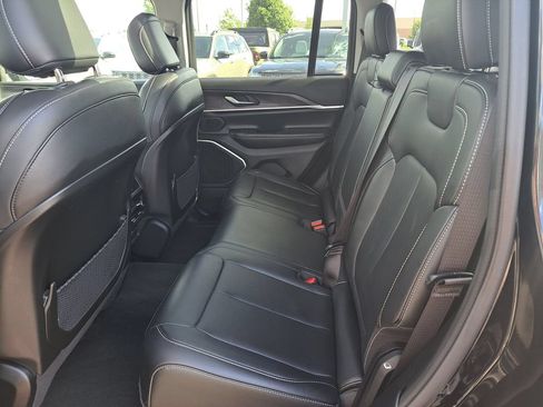 Used 2023 Jeep Grand Cherokee 4WD 4xe image 26