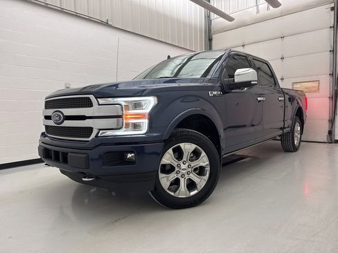 Used 2018 Ford F150 Platinum w/ Equipment Group 701A Luxury image 8