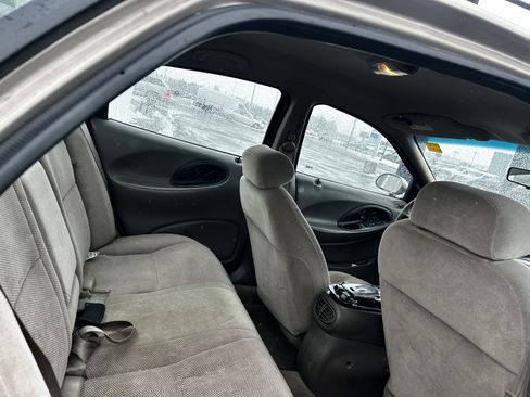 Used 1999 Ford Taurus SE image 11
