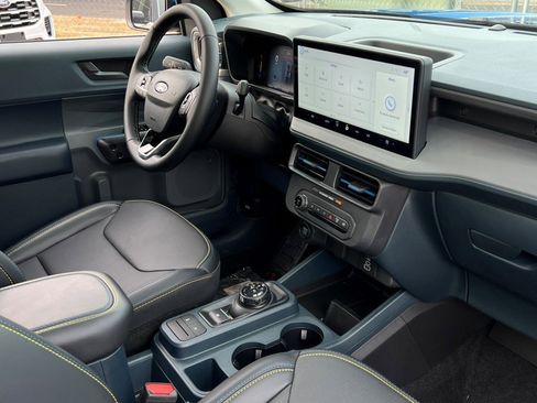 New 2025 Ford Maverick Lobo image 8
