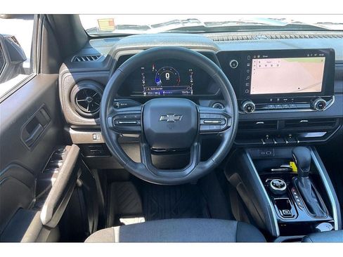 Used 2023 Chevrolet Colorado Trail Boss w/ Technology Package AWD/4WD image 5