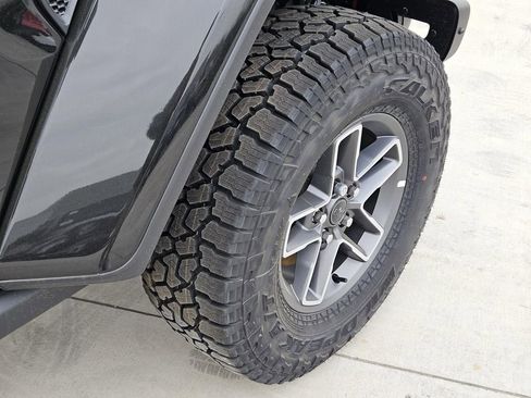 New 2026 Jeep Gladiator Mojave AWD/4WD image 7
