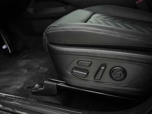 New 2026 Kia Sorento SX Prestige image 19