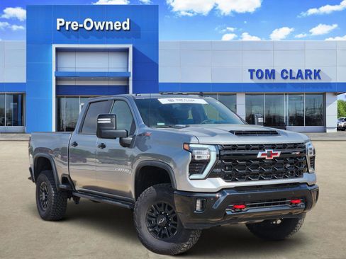 Used 2025 Chevrolet Silverado 2500 ZR2 AWD/4WD image 1