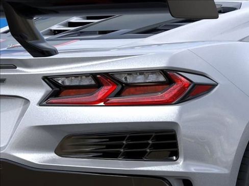 New 2026 Chevrolet Corvette ZR1 w/ ZR1 Carbon Fiber Aero Package RWD image 11