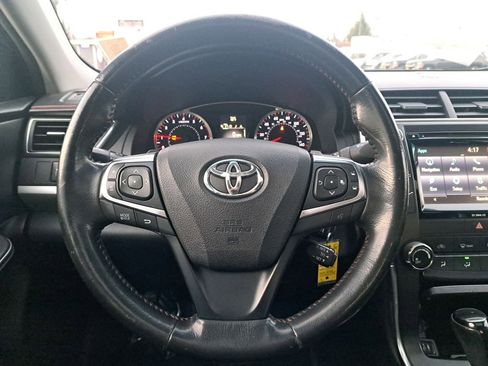Used 2017 Toyota Camry XSE image 19