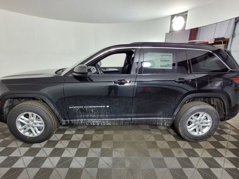 New 2025 Jeep Grand Cherokee Laredo w/ Luxury Tech Group I image 4