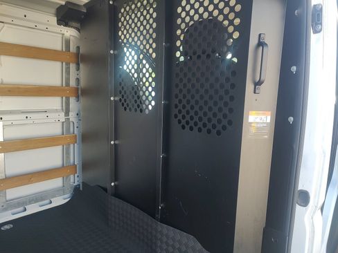 Used 2025 RAM ProMaster 2500 w/ U-Haul Equipment Group FWD image 22