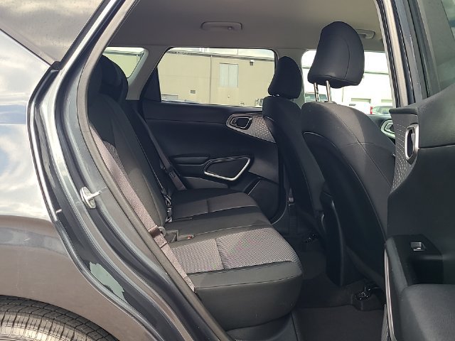 Used 2024 Kia Soul LX w/ LX Technology Package FWD image 29