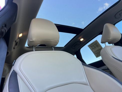 Used 2022 INFINITI QX50 Sensory image 16