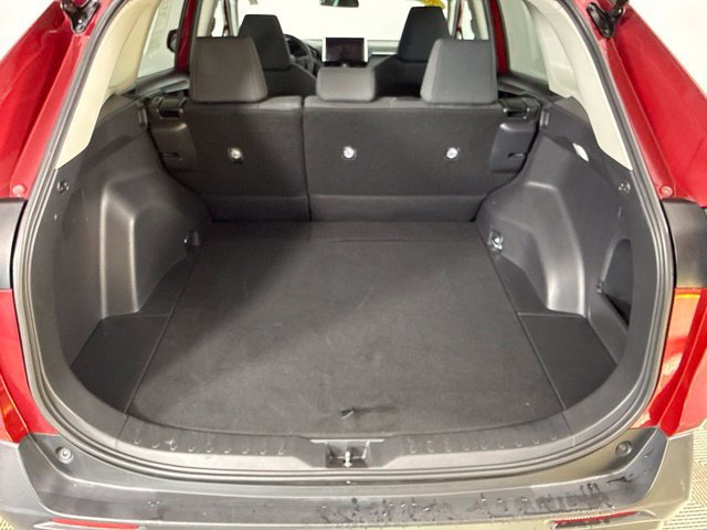 Used 2023 Toyota RAV4 LE AWD/4WD image 27
