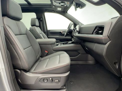 New 2026 Chevrolet Suburban RST w/ Sun And Tow Package image 30