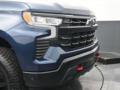 Used 2022 Chevrolet Silverado 1500 LT Trail Boss w/ Convenience Package II AWD/4WD image 35