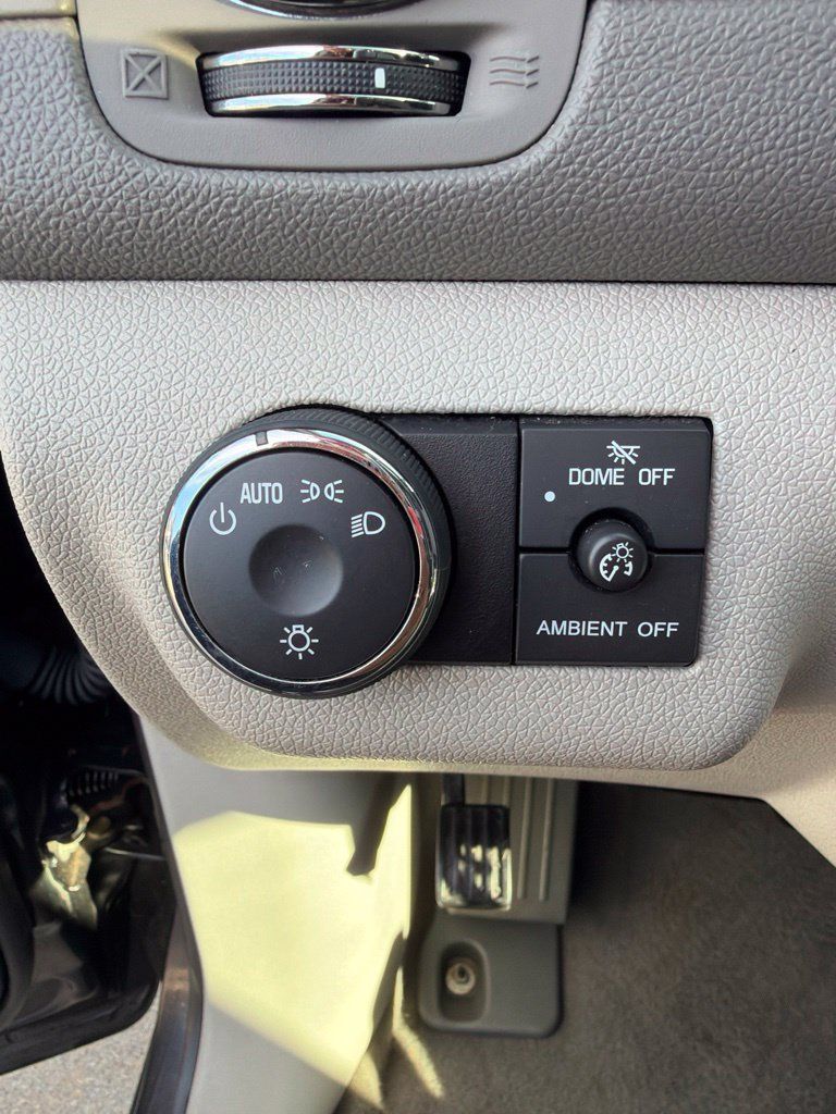 Used 2015 Buick Enclave Leather AWD/4WD image 11