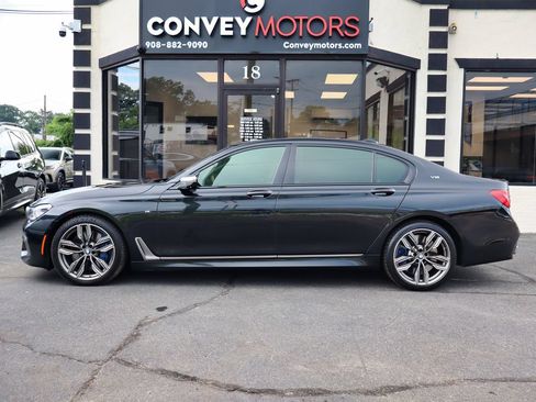 Used 2018 BMW M760i xDrive w/ Luxury Rear Seating Package AWD/4WD image 5