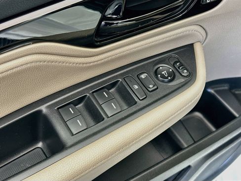 Used 2023 Honda Odyssey Touring image 18