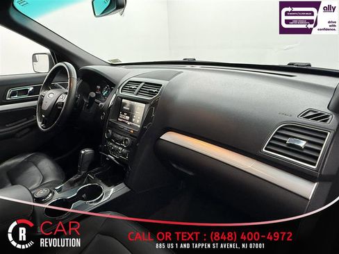 Used 2016 Ford Explorer XLT w/ Equipment Group 202A image 57