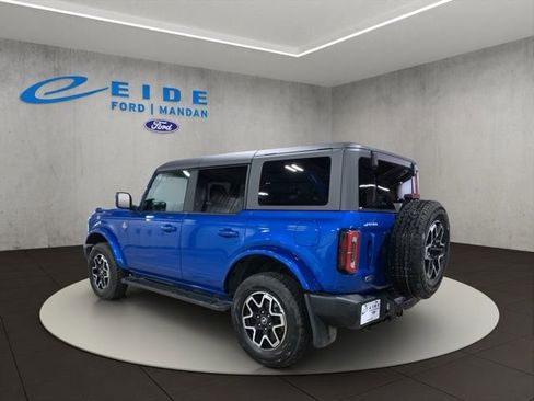 Used 2022 Ford Bronco Outer Banks image 2