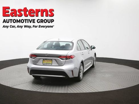 Used 2022 Toyota Corolla LE FWD image 38