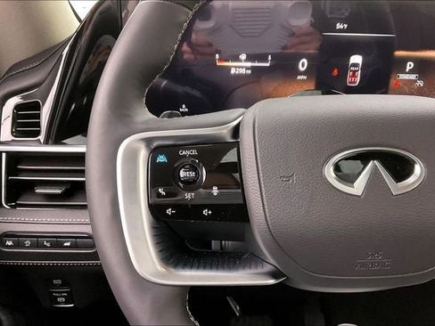 Certified 2025 INFINITI QX80 Luxe image 24