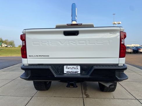 Used 2025 Chevrolet Silverado 2500 Custom AWD/4WD image 59