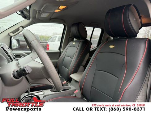 Used 2014 Nissan Frontier SV w/ SV Value Truck Package AWD/4WD image 19